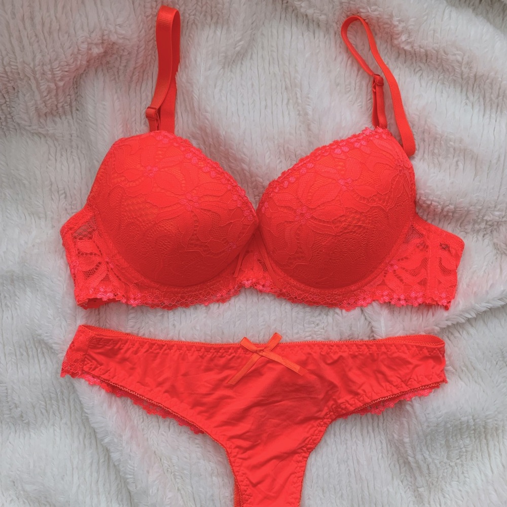 L bra&panties